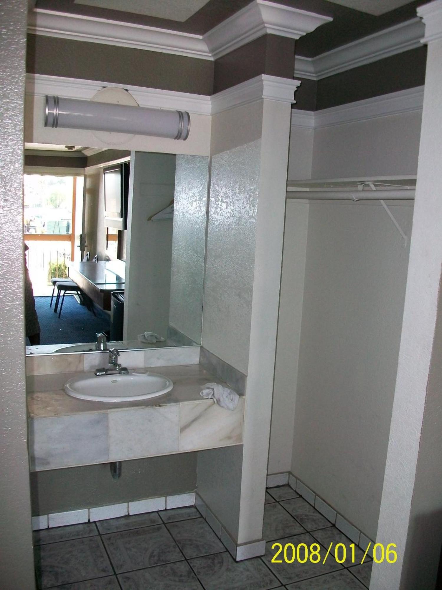 Rodeway Inn Commerce - Los Angeles Zimmer foto